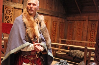 Viking ved Lofotr Viking Museum -  Foto: Roger Johansen Nordnorge