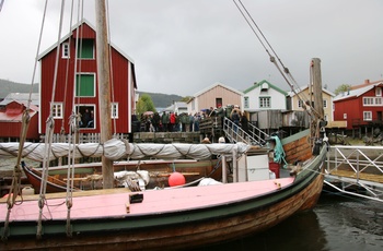 Nordlandsjekte i Mosjøen havn Foto Sigurd Myhrer VisitHelgeland