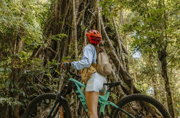 På mountainbike gennem Conway National Park, Queensland - Foto og copyright: Tourism and Events Queensland