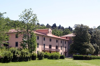 Villa  Demidoff park nær Firenze i Toscana