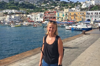 Anne Pedersen i på Capri - rejsespecialist i Aarhus