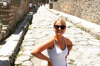 Anne Pedersen i Pompei - rejsespecialist i Aarhus