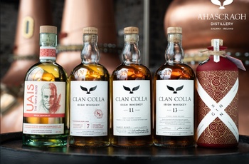 Udvalg af spiritus på Ahascragh Distillery i Galway - Irland