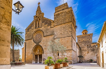 Alcudia, Mallorca, Spanien - kirken Sant Jaume