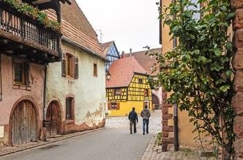 Smukke gamle huse i Bergheim, Alsace i Frankrig