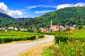 Vinbyen Husseren-les-Châteaux i Alsace, Frankrig