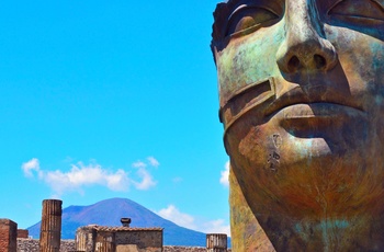 Statue i ruinbyen Pompeji