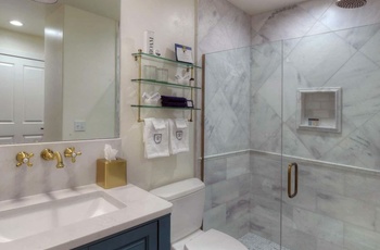 Armory Park Inn, Bathroom