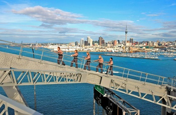 Bridge Walk på Auckland Harbour Bridge, New Zealand