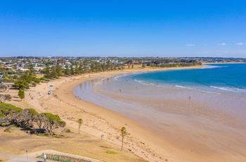 Stranden ved byen Torquay i Victoria - Australien