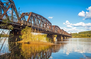 CN jernbanebroen over Fraser River ved byen Prince George - British Columbia