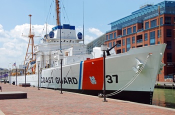 Det tidligere kystvagtskib Taney i Baltimore USCGC Inner Harbor - Maryland i USA