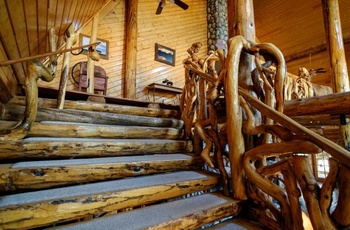 Bar N Ranch, Montana, Hall