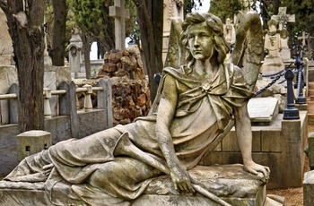 Imponerende gravplads i Poblenou Cemetery, Barcelona