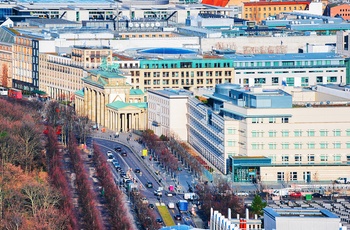 Udsigt til en del af Boulevarden Unter den Linden i Berlin, Tyskland