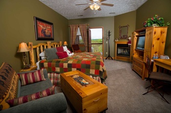 Berry Springs Lodge, Colorado Springs Room