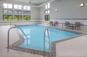 Best Western Plus Gateway to the Falls, BC i det vestlige Canada - Indendørs pool