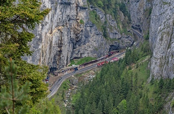 Luftfoto af Bicaz-kløften i Transsylvanien - Rumænien