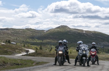 Motorcyklister på Peer Gynt Vejen i Norge