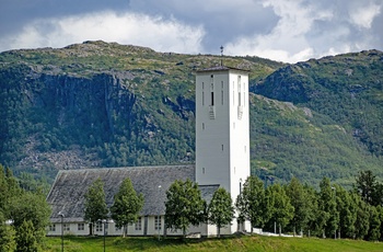 Bjerkvik kirke i Nordnorge