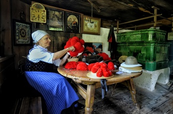 Bollenhutmacherin © Schwarzwälder Freilichtmuseum Vogtsbauernhof