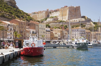 Havnen i Bonifacio på Korsika - Frankrig