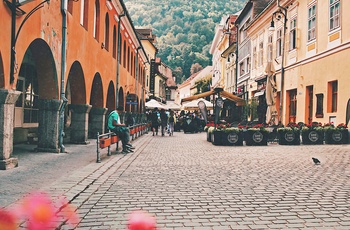 Brasovs gamle bydel i Transsylvanien, Rumænien - Foto: Gloria Cretu, Unsplash