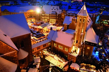 Braunschweig_Weihnachtmarkt c) Braunschweig Stadtmarketing GmbH.jpg