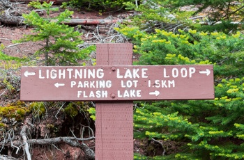 Skilt til vandrerute i Manning Provincial Park i British Columbia, Canada