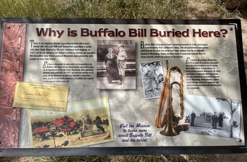 Buffalo Bills gravplads vest for Denver i Lookout Mountain