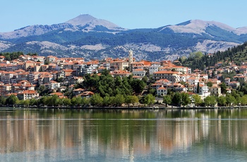 Byen Kastoria ved Orestiada-søen - Grækenland