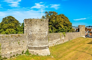 Bymuren rundt det historiske centrum af Canterbury