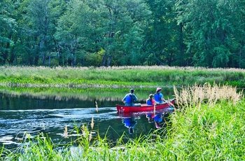 I kano gennem Kejimkujik National Park i Nova Scotia - Canada