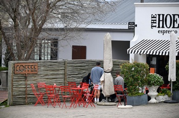 Lille cafe i Franschhoek i Sydafrika - Foto: Tanya Paquet, Unsplash