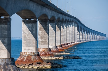 Confederation Bridge mellem mellem New Brunswik og Prince Edward Island - Canada