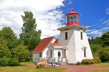 Kopi af gammelt fyrtårn i St. Martins - Fundy bugten i New Brunswick, Canada