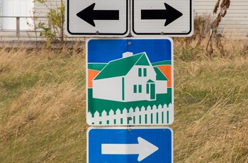 Skilt med Anne of Green Gables Scenic Drive på Prince Edward Island, New Brunswick i Canada