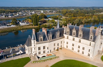 Chateau de Amboise med Loire floden i baggrunden, Frankrig