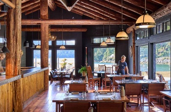 Clayoquot Wilderness Lodge, Restaurant