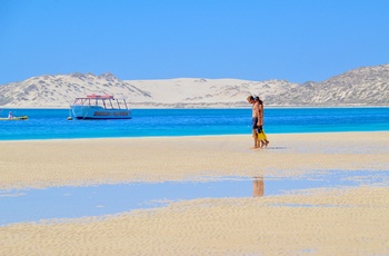 De hvide sandstrande ved Coral Bay er perfekt til snorkel, WA