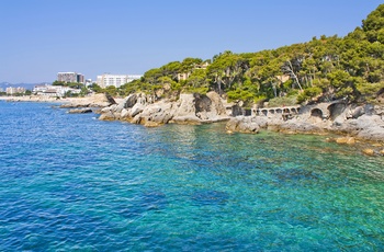 Kysten ved Platja d’Aro, Costa Brava i Spanien