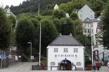 Fløibanen nedre station eksteriør