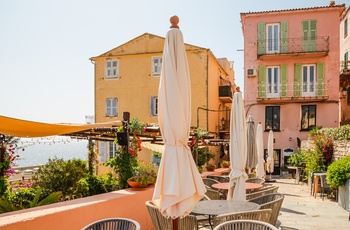 Den gamle bydel i Bastia på Korsika