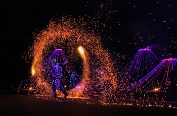  Show i temaparken Vulcania i Auvergne, Frankrig - © Vulcania