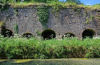 England, Devon - kalkstensovne ved Waytown ved Grand Western Canal