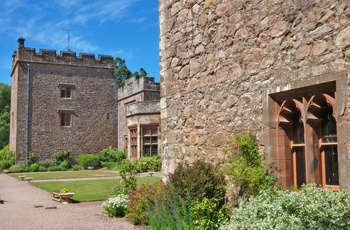 Det imponerende Muncaster Castle, Lake District - England