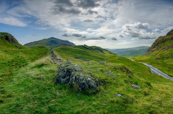 England, Lake District, Hardknott Pass - fra toppen af Hardknott Pass med udsyn mod Eskdale i Lake District National Park