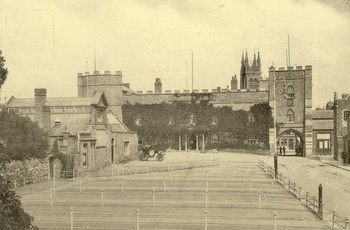 England, Somerset - Castle Hotel den gang foto var i sorthvid
