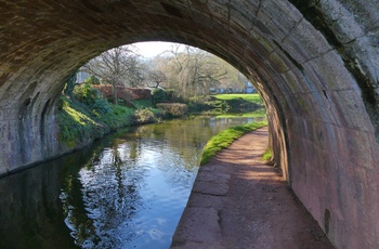 England, Somerset - Great Western Canal set gennem en bro ved Tiverton