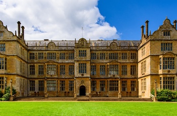 England, Somerset - Montacute House set fra fronten (Foto - Ian Brodie, Visit Somerset)